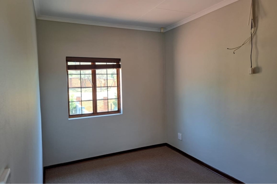 4 Bedroom Property for Sale in Buffelspoort Eco Estate North West